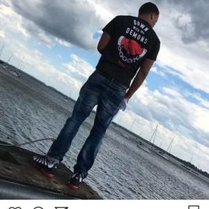 Meet your Posher, Julian